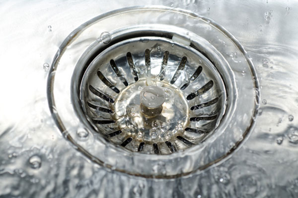 Montaż instalacji sanitarnych i systemów odpływowych